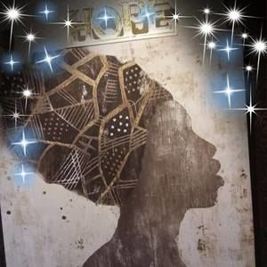 Meet your Posher, Monique